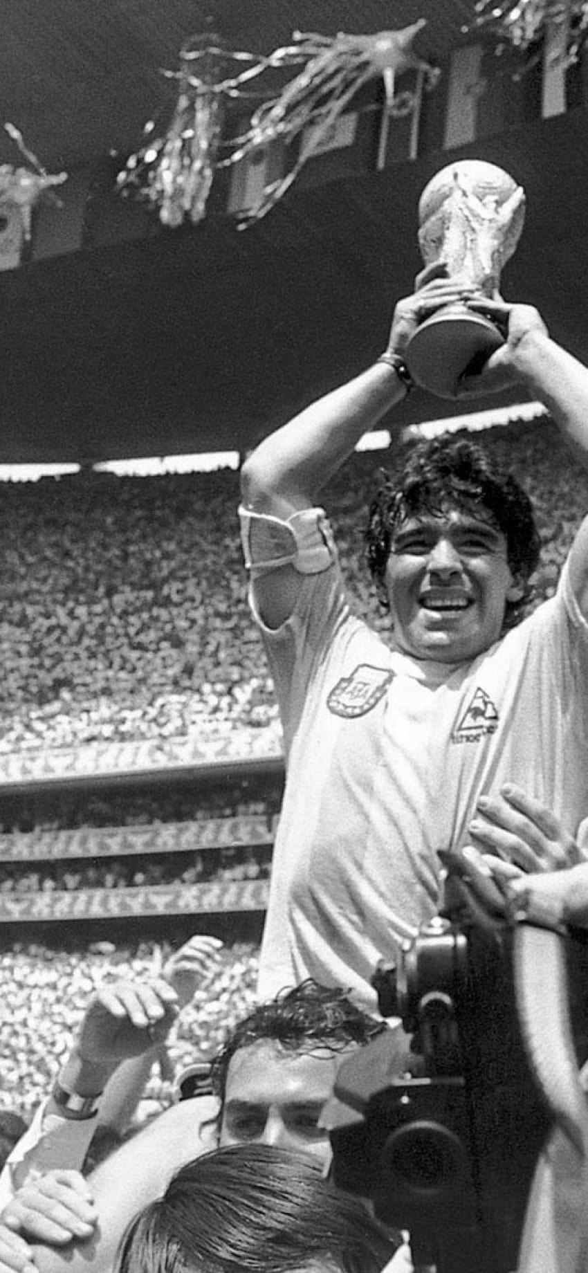 Diego Maradona, maradona noir et blanc Fond d'écran de téléphone HD