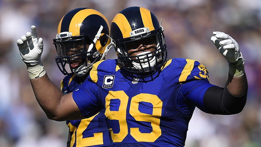 Aaron Donald posts a video of him SHREDDED on IG; Sending a message HD wallpaper