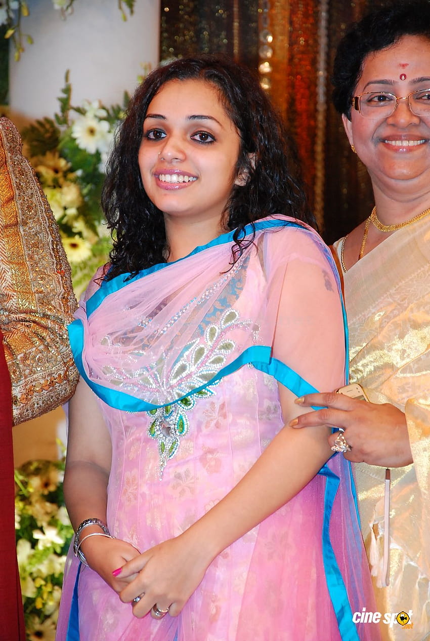Celebrity : Ann Augustine At Prithviraj Wedding Reception HD phone wallpaper
