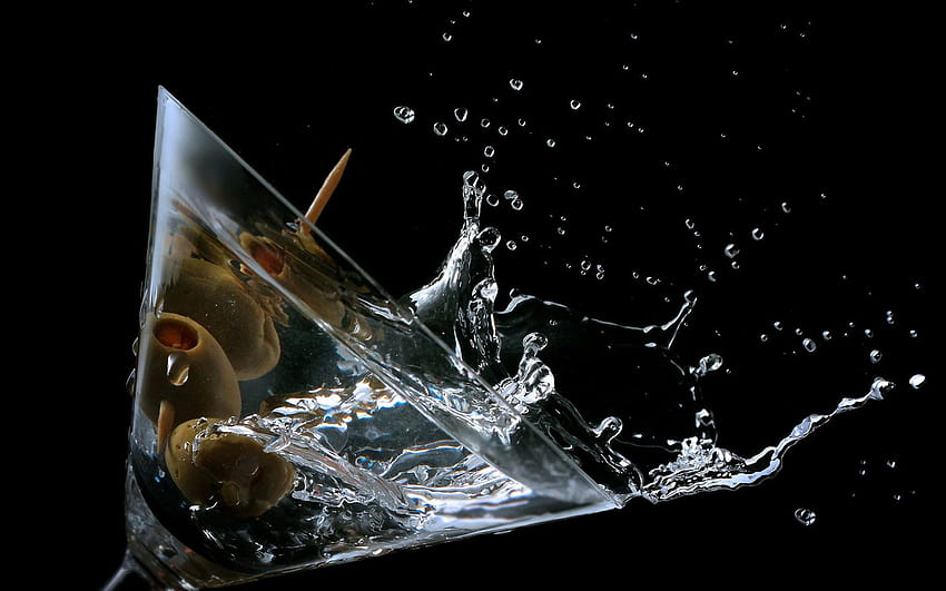Martini Cocktail Olives Splash HD wallpaper