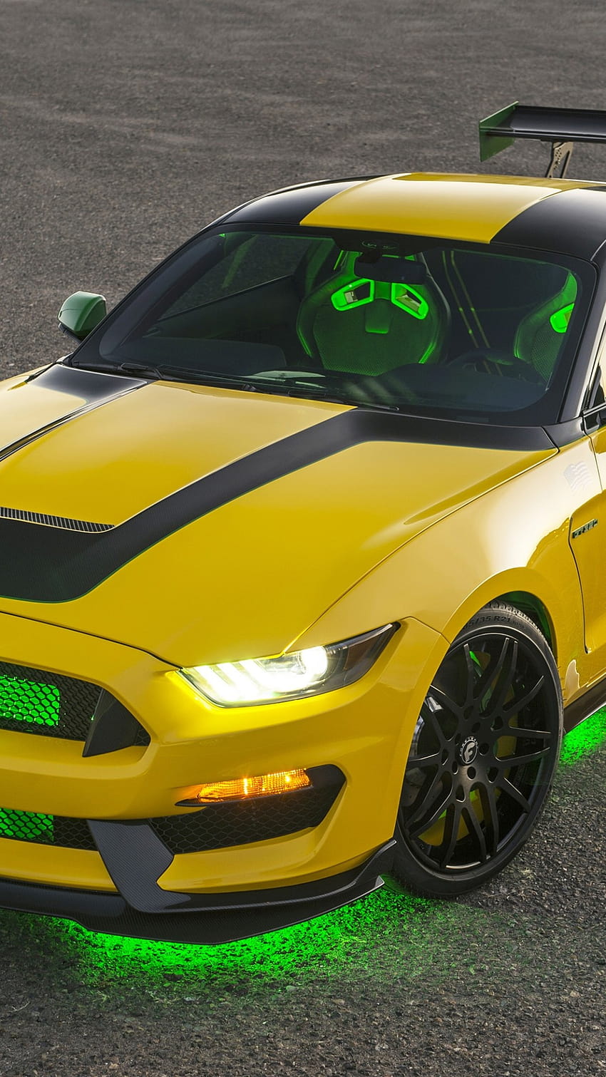 1080x1920 Ford Mustang Shelby Gt500, Yellow, Neon Lights, Cars for iPhone 8, iPhone 7 Plus, iPhone 6+, Sony Xperia Z, HTC One, ネオンムスタング HD電話の壁紙