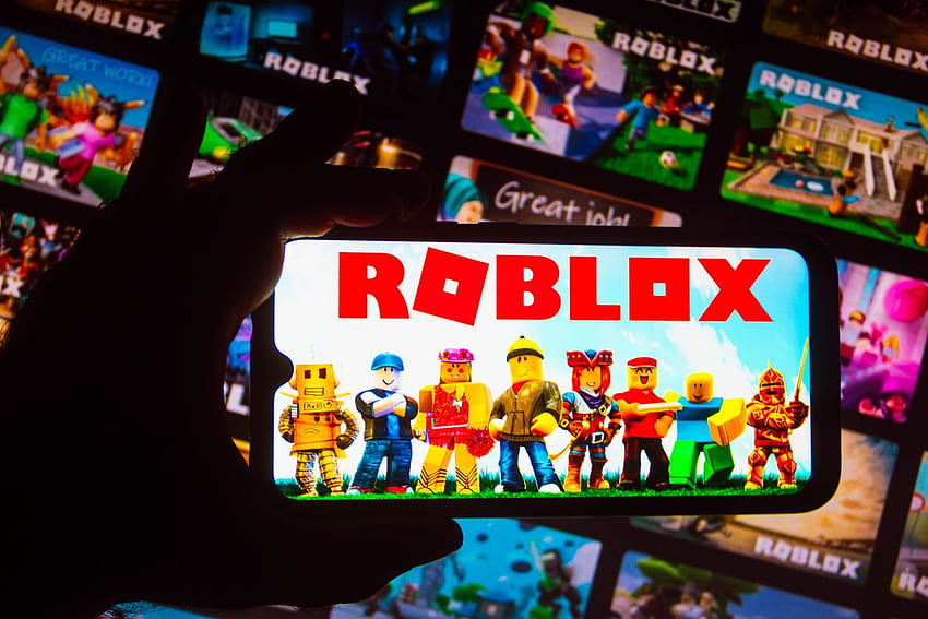 Roblox sues banned 'cybermob' leader for terrorizing the platform, roblox logo 2022 HD wallpaper