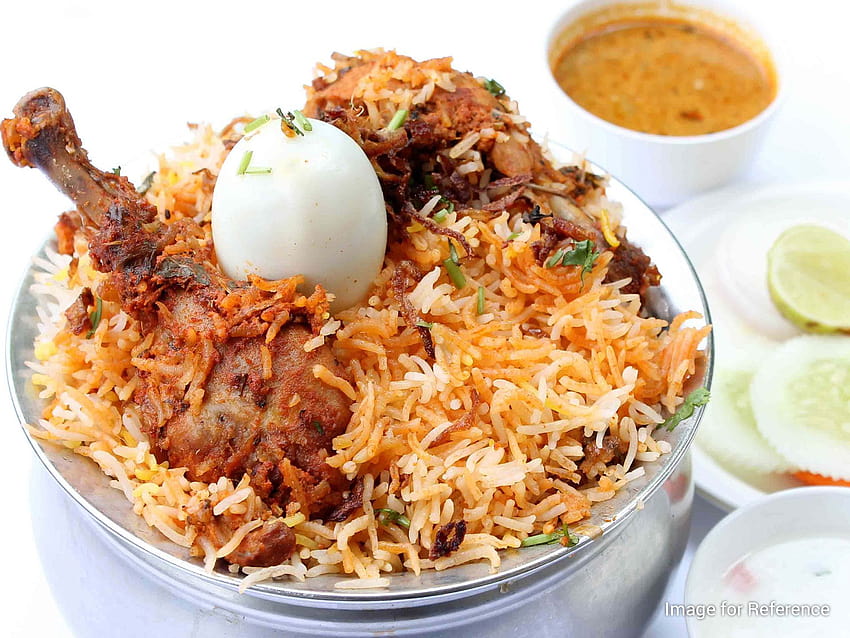 Biryani House Ви кани да хапнете вкусно и вкусно Пиле Биряни. Пилето Biryani от къщата Biryani е много известно… HD тапет