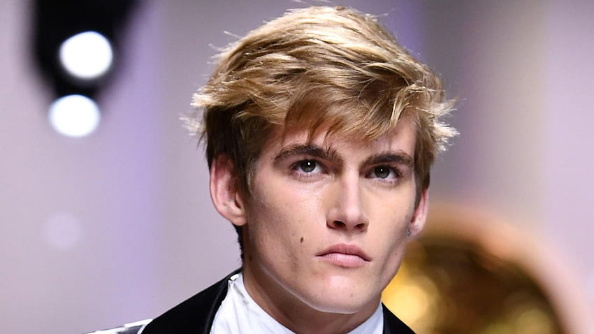 Cindy Crawford's Son Presley Gerber Charged With DUI HD wallpaper