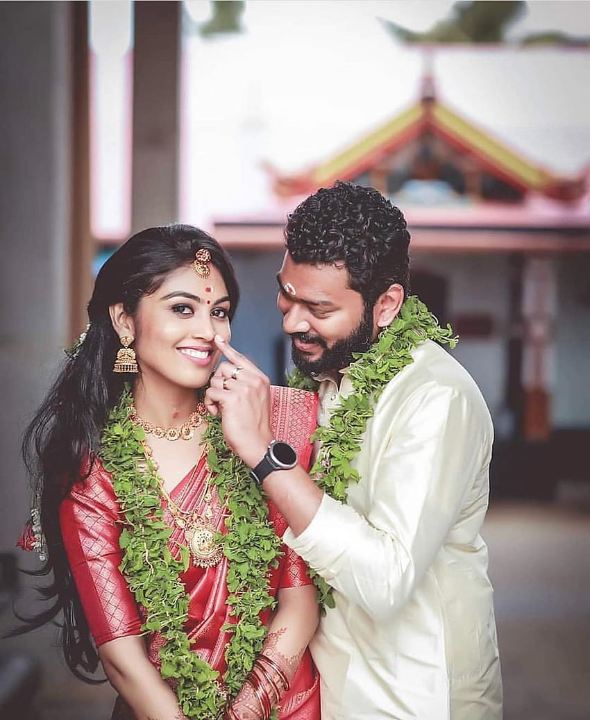 94 Kerala marriages ideas, south wedding couple HD phone wallpaper ...