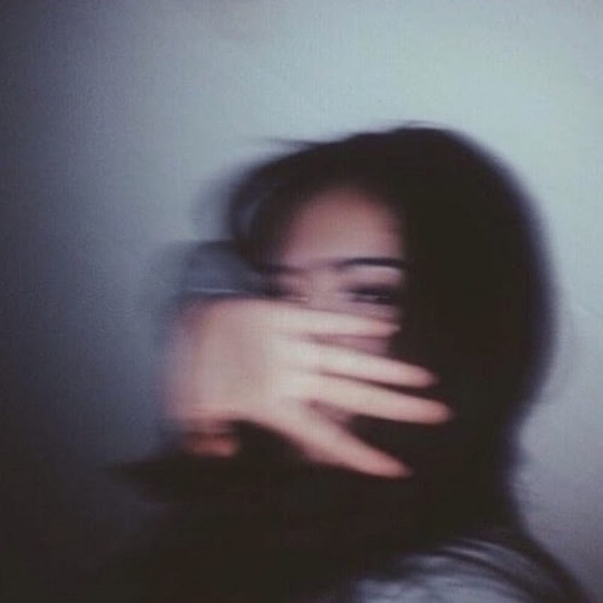 Blurry Aesthetic Of Girls, motion blur girl HD phone wallpaper