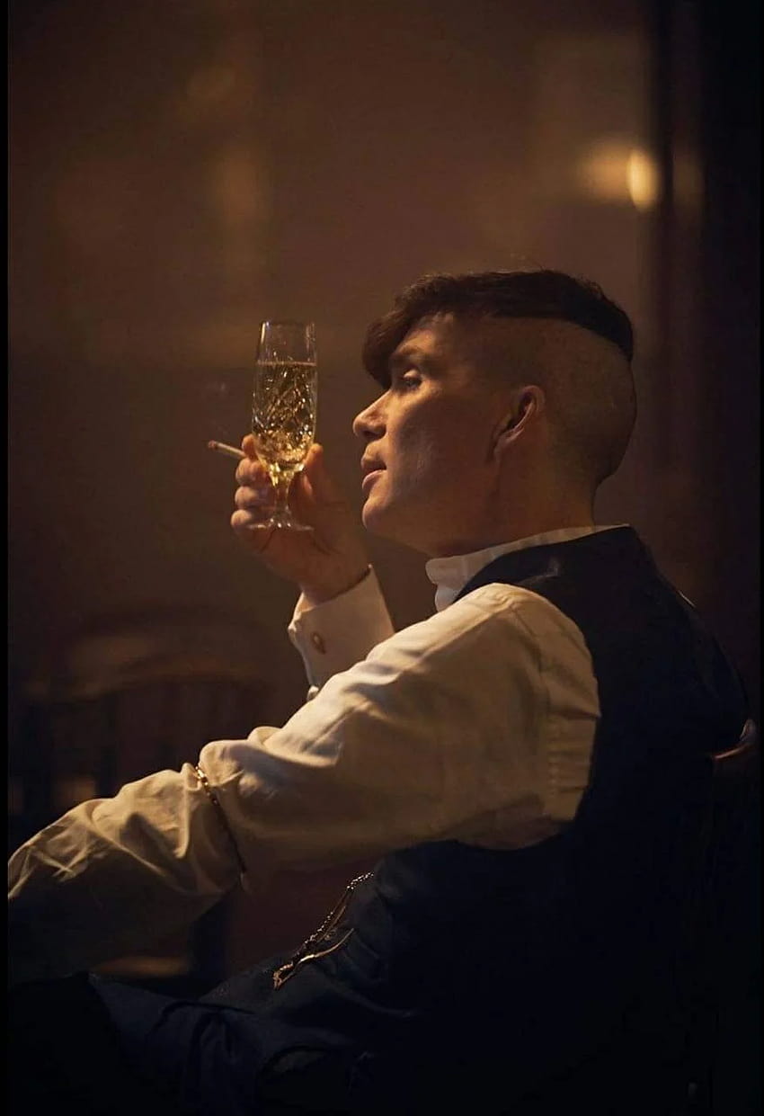 Thomas Shelby by Lodalehsun, tommy shelby smoking HD phone wallpaper