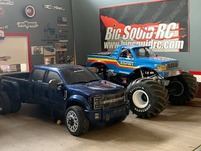 Monster Truck Madness – Hauling a Monster Truck « Big Squid RC – RC Car and Truck News, Reviews, Videos, and More! HD wallpaper