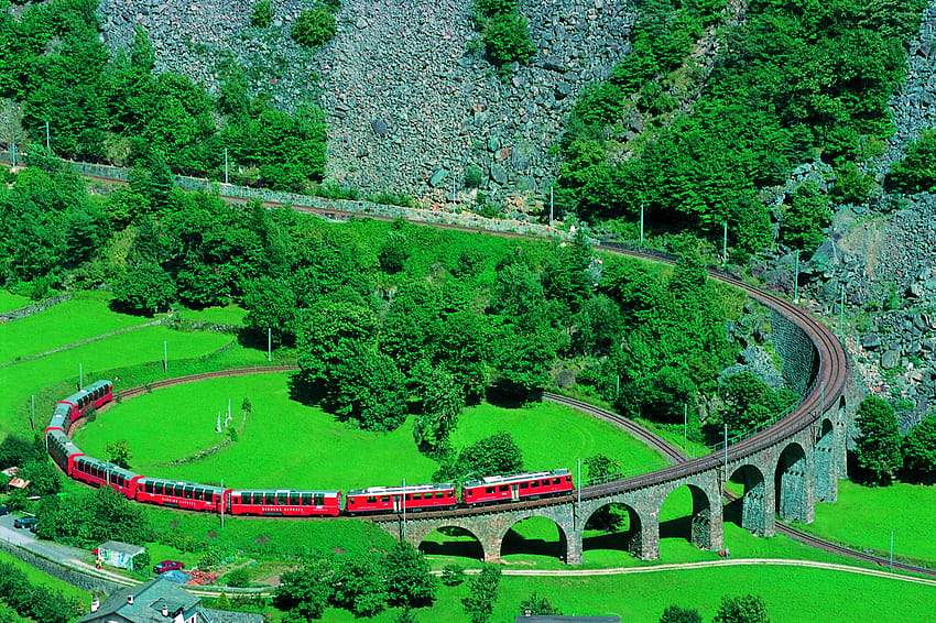 Bernina Express Tourist Attraction in Switzerland HD wallpaper