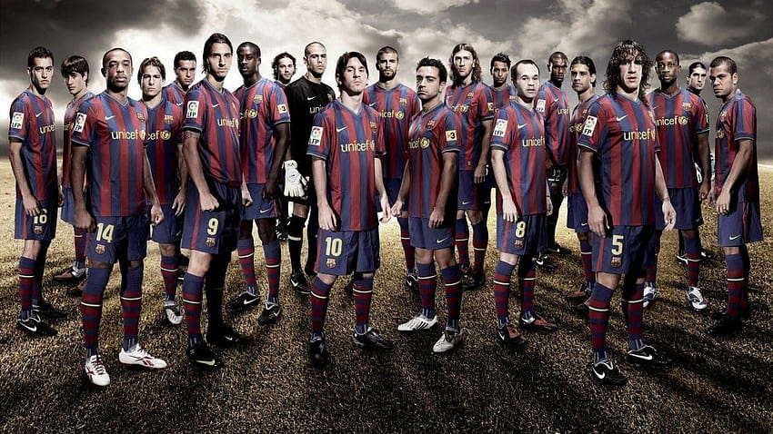 Всички футболисти и много други...: ФК Барселона, играчи с фланелка номер 14 HD тапет