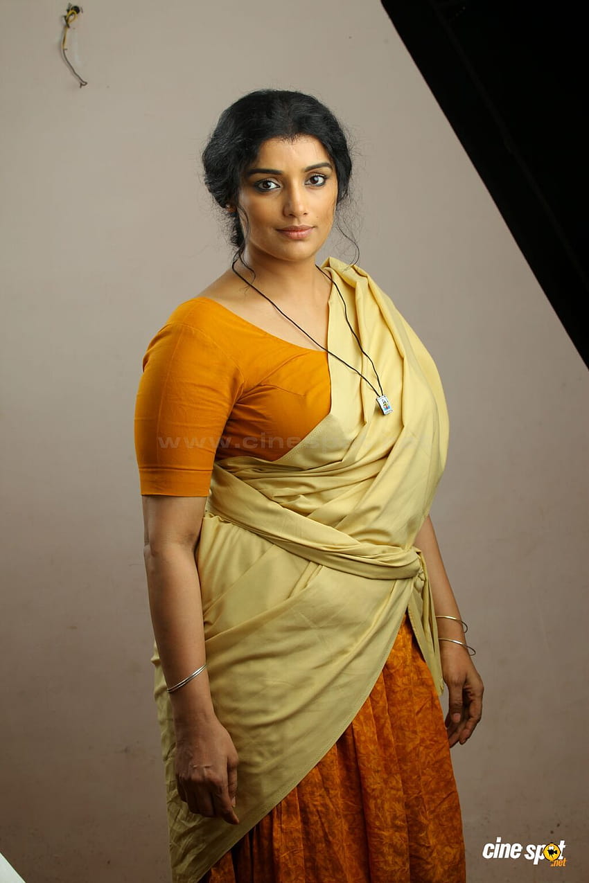 SoutreamzSpicy hot Tamil i telugu Actress phot, shweta menon Tapeta na telefon HD