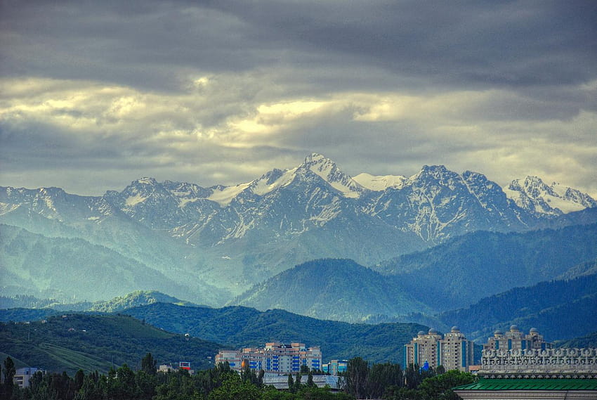 Les dirigeants du North Country se rendent au Kazakhstan pour en savoir plus sur World, Almaty Fond d'écran HD
