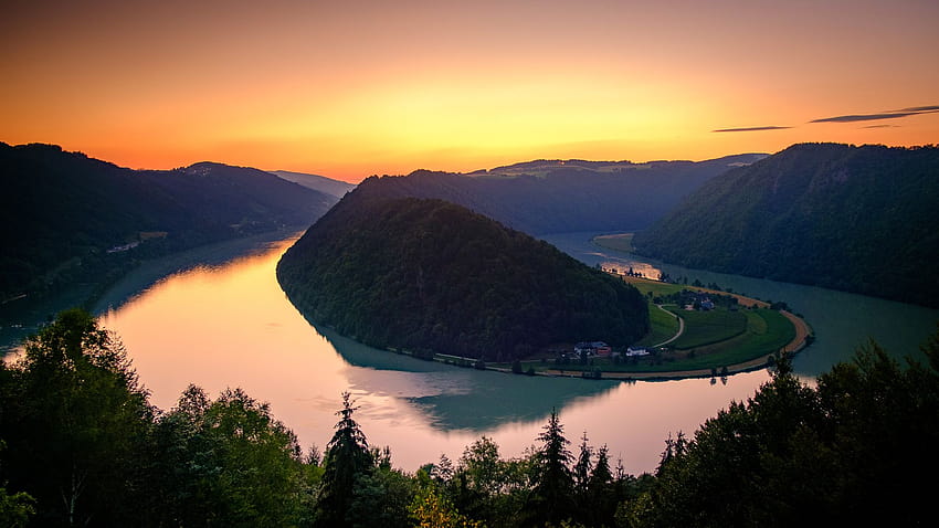 Río Danubio fondo de pantalla