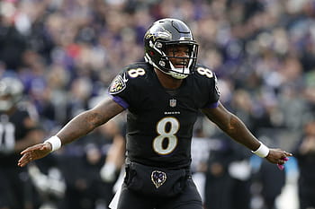 I made this Lamar Jackson live wallpaper that will work on any iPhone after  the 6s! [DOWNLOAD IN COMMENTS] : r/ravens