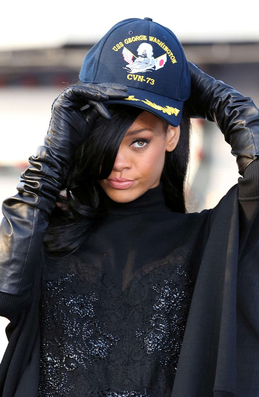 Rihanna i Brooklyn Decker na konferencji prasowej dla Battleship, Battleship Rihanna Tapeta na telefon HD