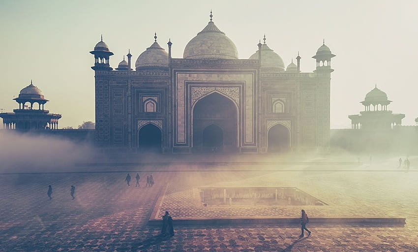 Taj Mahal Mosque mausoleum, Agra, India Uttar Pradesh Fog HD wallpaper