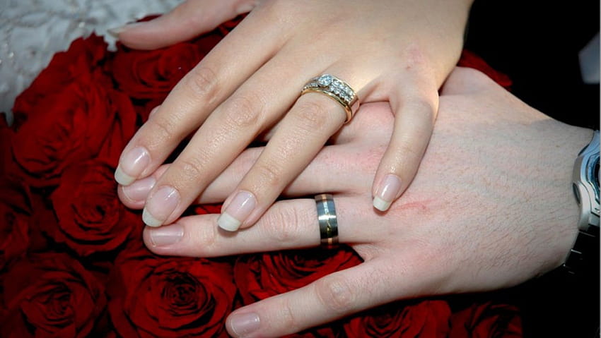 Commitment Rings: What Are They & Where Can You Buy Them? - hitched.co.uk -  hitched.co.uk