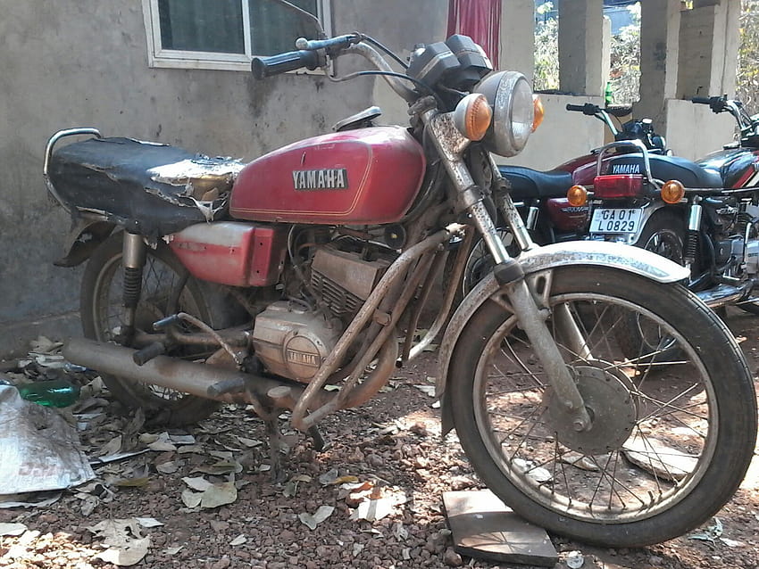 Yamaha rx 100 on sale scrap price