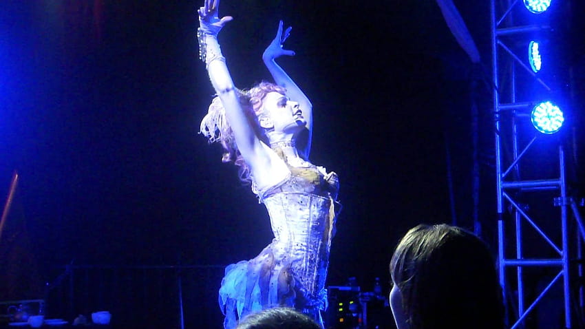 Emilie Autumn at Harvest Fest, Australia: I look like I've just stuck a perfect landing in gymnastics... HD wallpaper