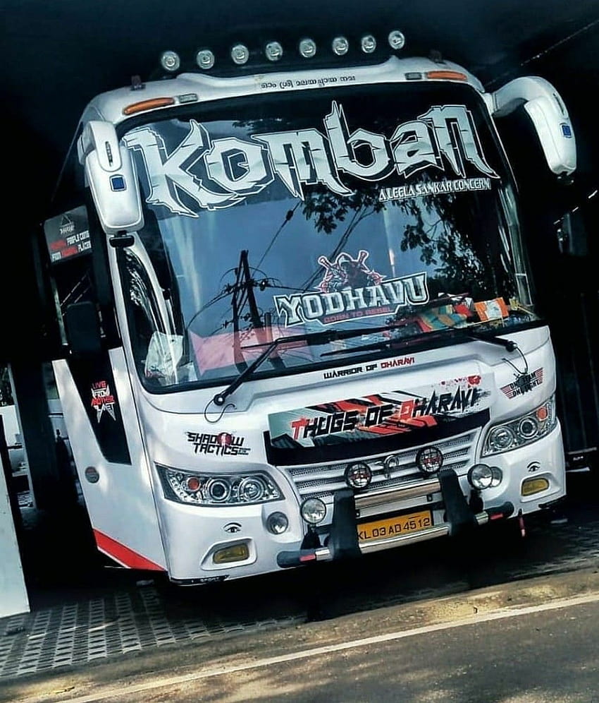 Komban Bus Skin Yodhavu / Kerala livrée de bus touristique, bus jai guru Fond d'écran de téléphone HD