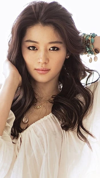 10 Korean Actresses Who Defy The Laws Of Aging With Their Youthful ...