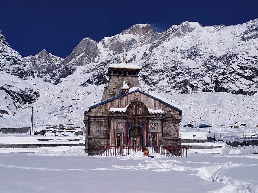 Kedarnath Mandir di Snowfall: kedarnath mandir terperangkap di salju, kuil kedarnath Wallpaper HD