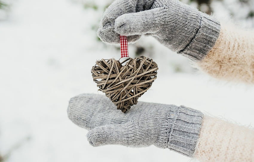 зима, сняг, любов, сърце, любов, сърце, зима, ръкавици, сняг, романтика, ръце, валентин , раздел настроения, зимни ръце HD тапет