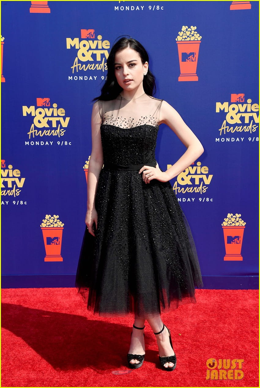 Katie Sarife aux MTV Movie & TV Awards 2019 Fond d'écran de téléphone HD