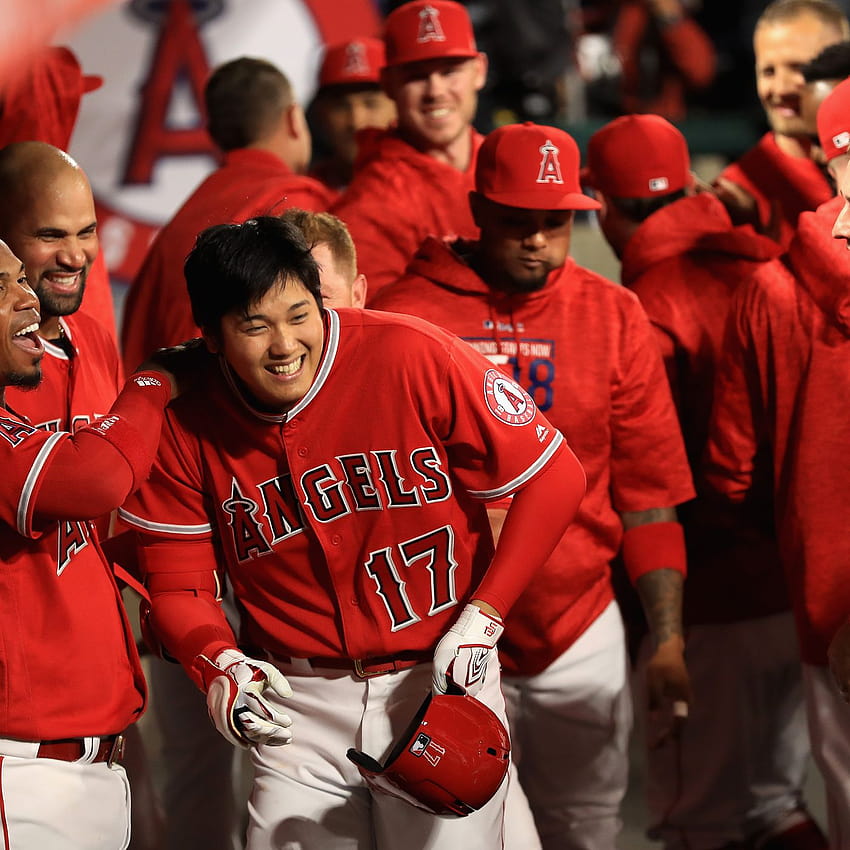 Di sini, lihat beberapa kegembiraan Shohei Ohtani setelah home run, malaikat shohei ohtani wallpaper ponsel HD