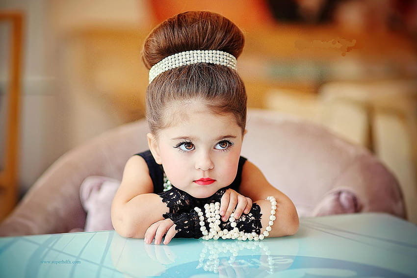 Small Baby, beautiful child HD wallpaper