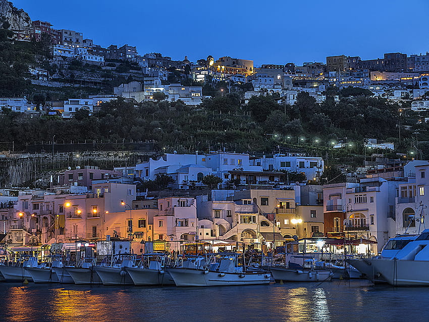 İtalya Capri İskelesi Akşam sürat teknesi Sokak ışıkları Şehirler, kapri akşamı HD duvar kağıdı