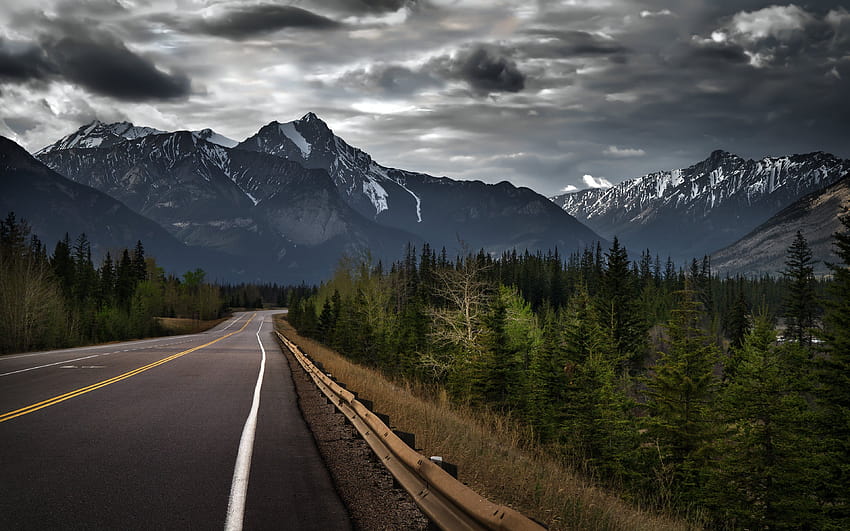 Jaspis, Alberta, Kanada, Kanadier, Rockies, Berg, Straße, Wald, Berge, Bäume, Straße HD-Hintergrundbild