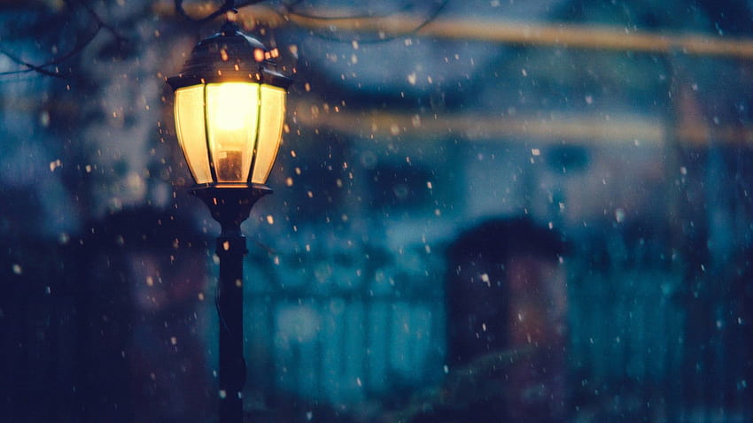 tiang lampu lampu jalan hitam pada tahun 2020, kabur alam musim dingin Wallpaper HD