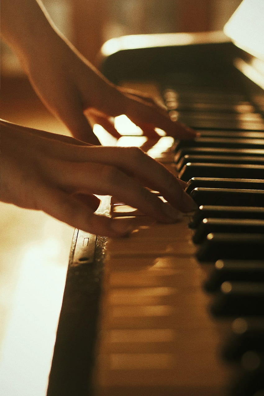 person playing piano during daytime – Piano, jazz piano HD phone wallpaper