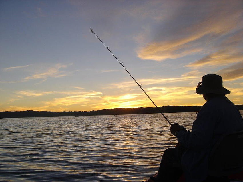 Gün Batımında Balık Tutma – Hedef Büyük Ayı, kabinde gün batımında balık tutma HD duvar kağıdı