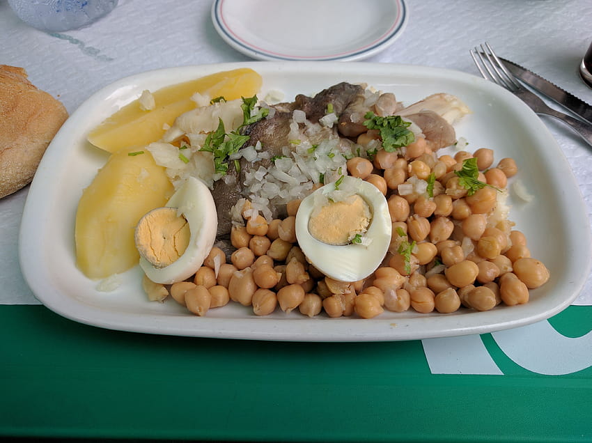 brown beans, meat and sliced egg on white ceramic rectangular plate, potato bean HD wallpaper