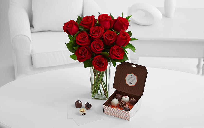 Cake Truffles and Red Roses Bouquet Ultra Backgrounds for U TV : & UltraWide & Laptop : Tablet : Smartphone, rose bouquet HD wallpaper