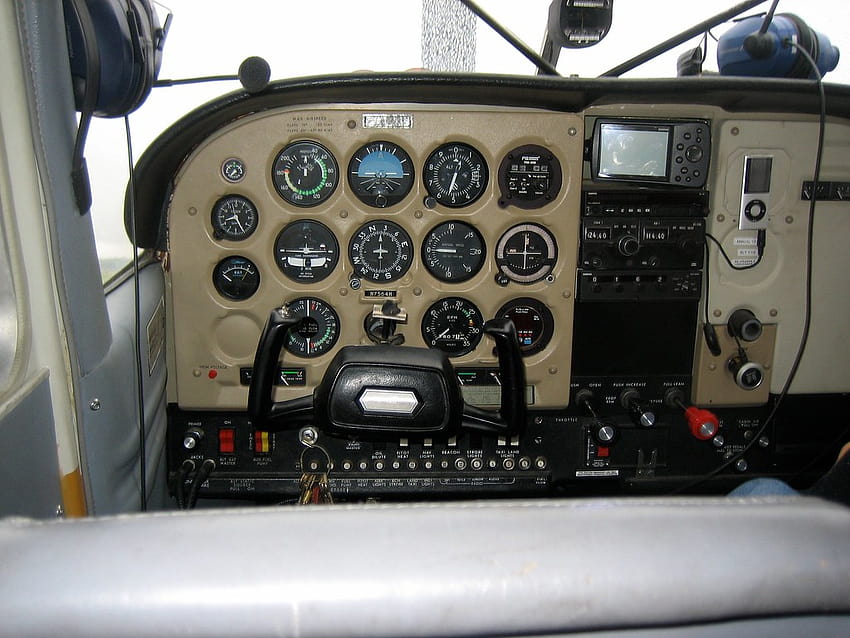 Cessna 185 Cockpit HD wallpaper