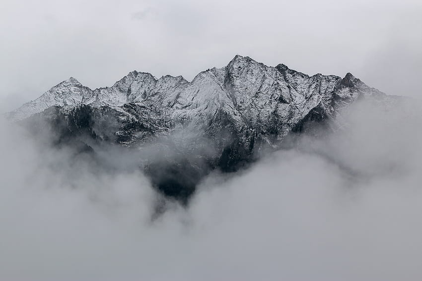 5284878 / 5472x3648 landscape, moody, , nature, summit, fog, mountain, foggy, snow, mountain fog winter HD wallpaper