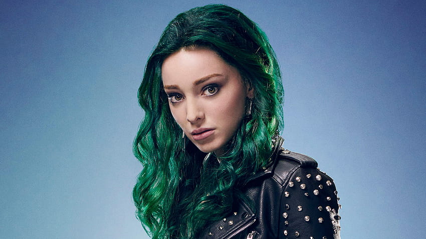 Emma Dumont Green Hair Beautiful Women Actress, green women HD wallpaper