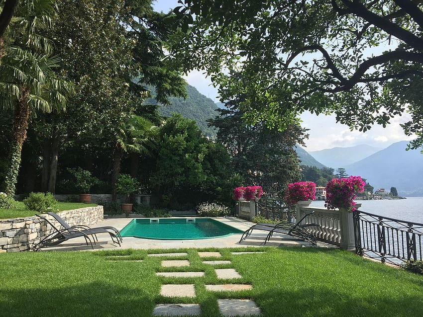 Villa Bianchi is a Luxury villa facing the Lake Como with direct, loggia lake como HD wallpaper