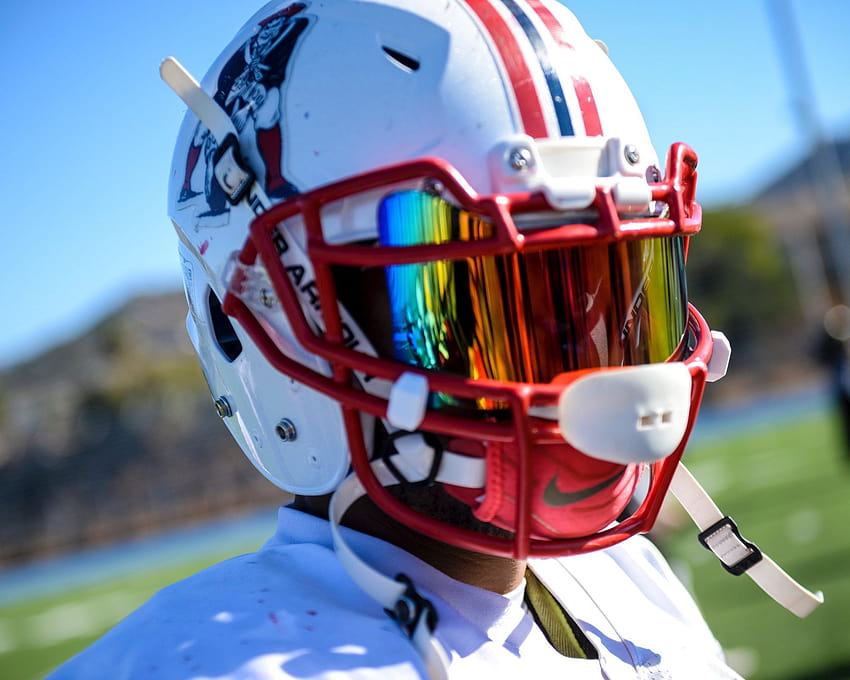 SHOC Red Iridium Visor on a Schutt Vengeance Patriots football helmet., football visors HD wallpaper