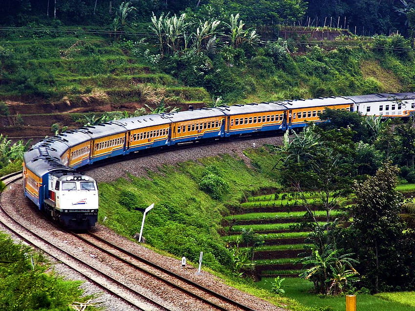 Esperienza: storia del treno in Indonesia, kereta api indonesia Sfondo HD