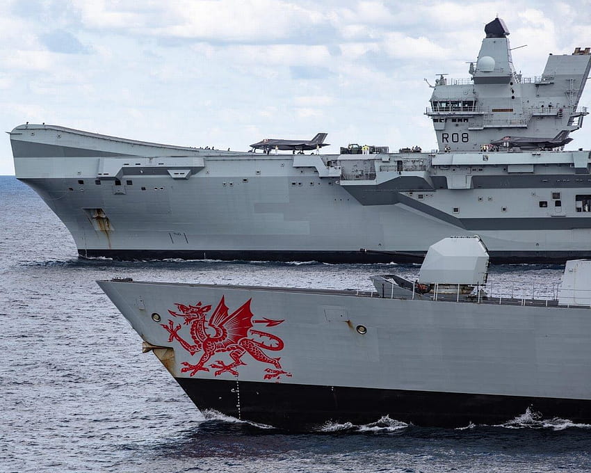 della portaerei della Royal Navy HMS Queen Elizabeth, nave ponte di volo Sfondo HD