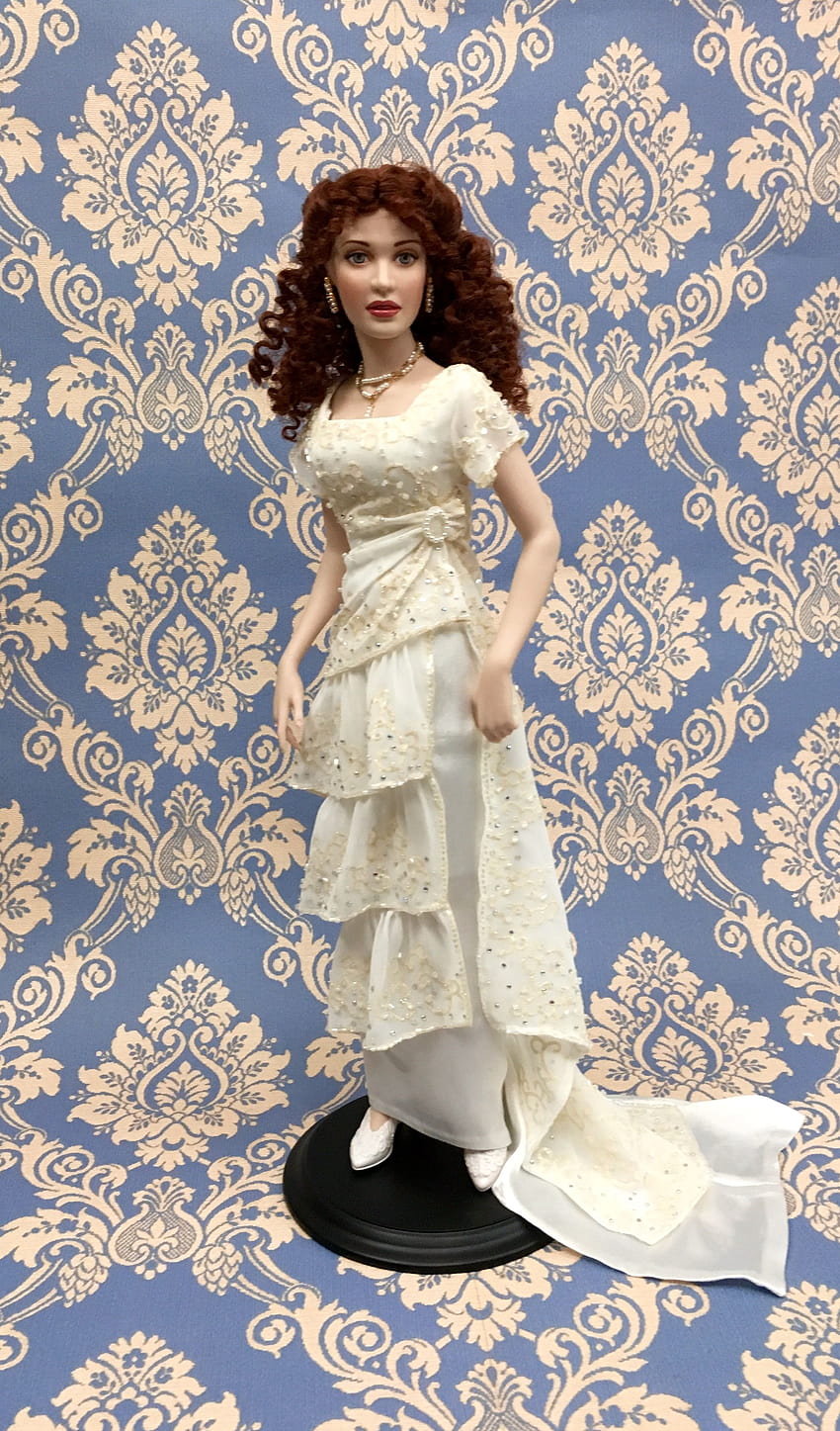 Rose, The Official TITANIC Porcelain Portrait Doll, titanic barbie doll HD  phone wallpaper | Pxfuel