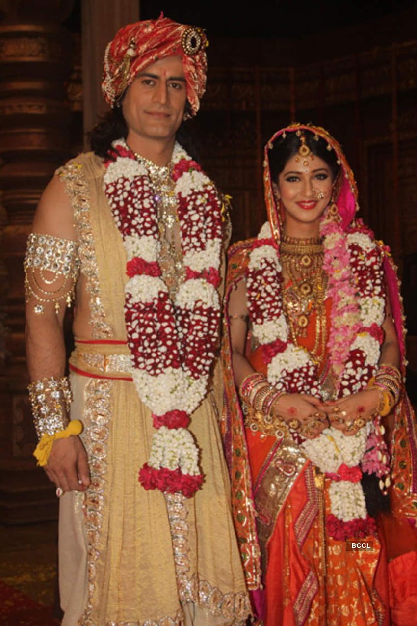 「Devon Ke Dev...Mahadev」のセットでの結婚式の後のシブとパールバティ、mahadev parvati HD電話の壁紙