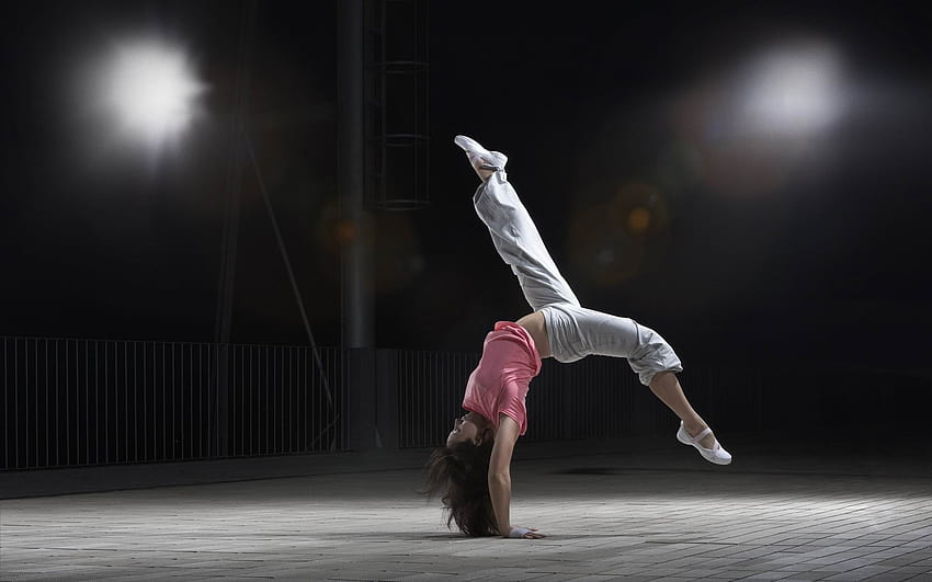 girl flip pose dance, sporty girl HD wallpaper