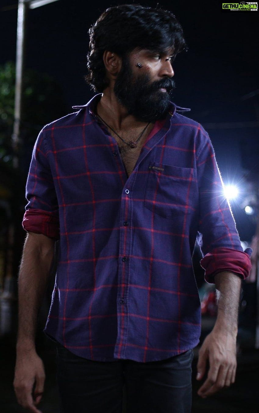 Acteur Dhanush 2018 Dernières s de masse du film Vada Chennai Fond d'écran de téléphone HD