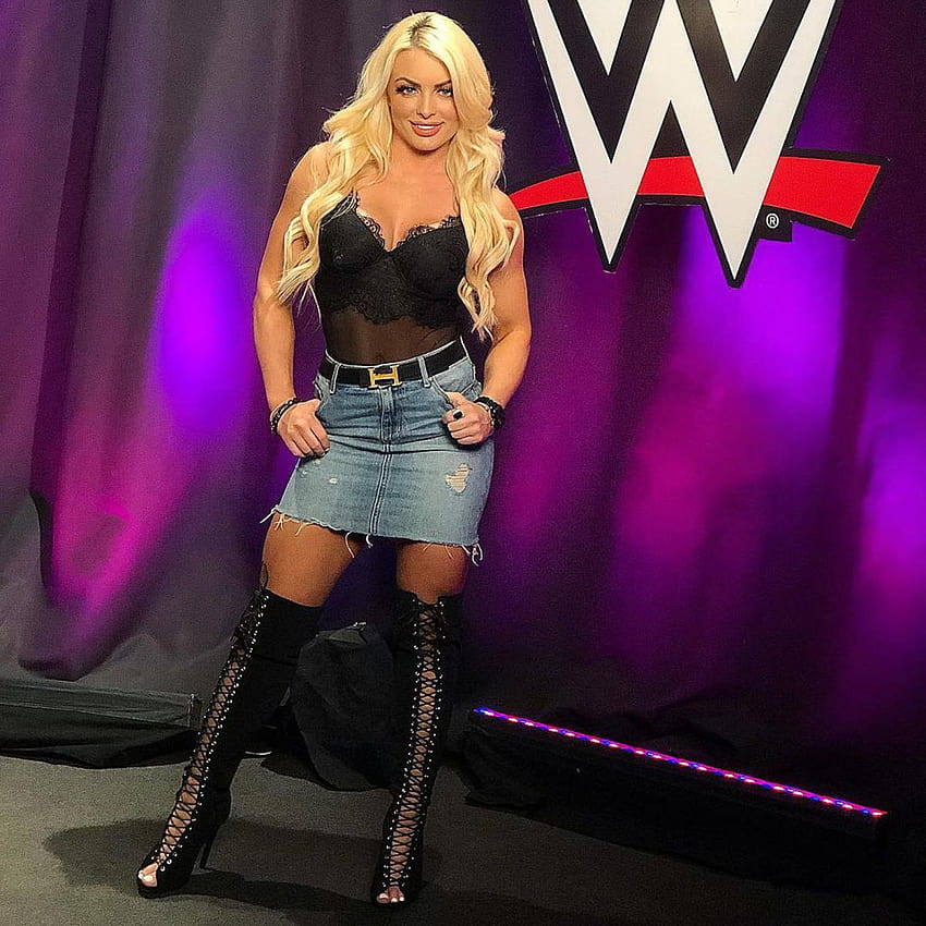 Mandy Rose afferma di aver recentemente firmato un nuovo contratto di 5 anni con la WWE Sfondo del telefono HD