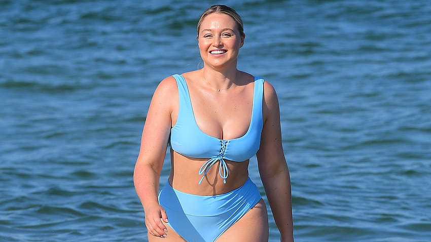 Iskra Lawrence Slays in Fourth of July HD wallpaper